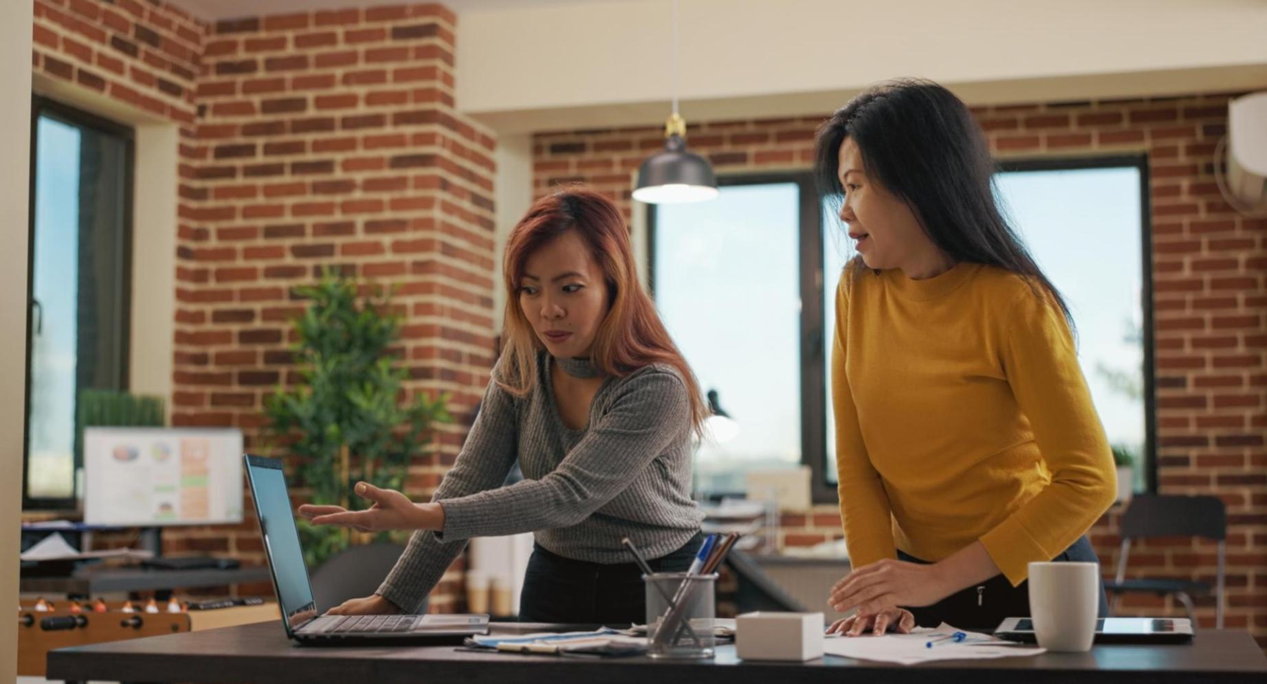 Visualisasi perencanaan investasi acara dengan analisis strategis